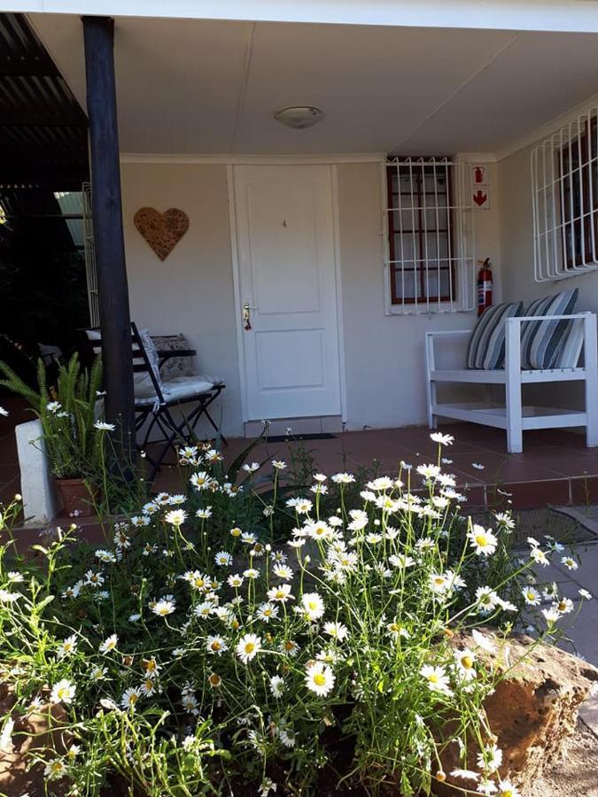 Country Lane Guesthouse 호윅 외부 사진