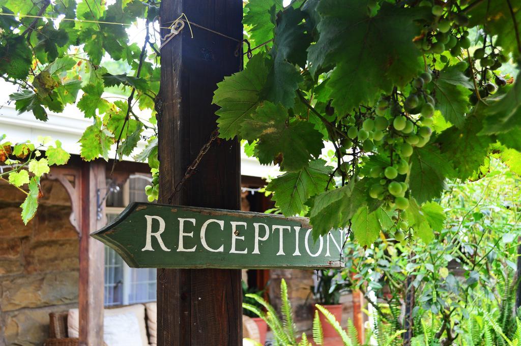 Country Lane Guesthouse 호윅 외부 사진