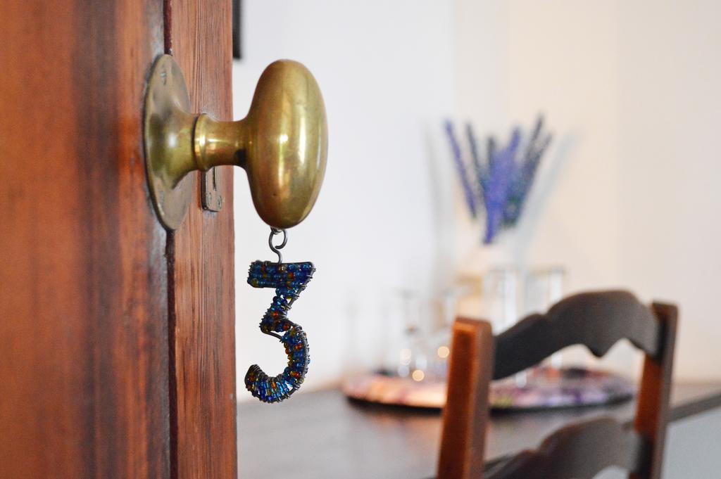 Country Lane Guesthouse 호윅 외부 사진