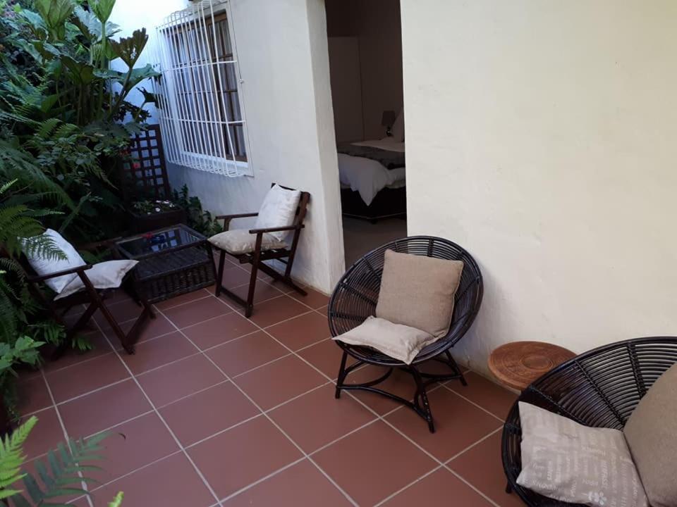 Country Lane Guesthouse 호윅 외부 사진